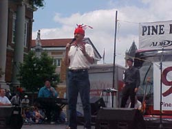 Bobby Crab hat250