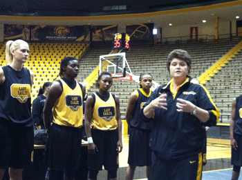 Lady-Eagle-basketball